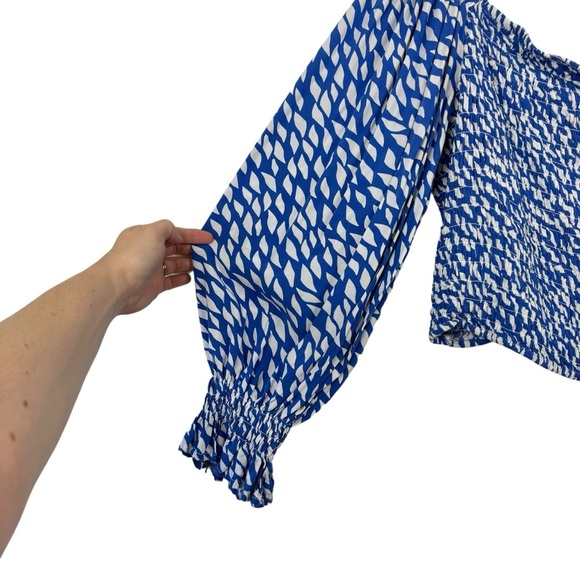 ELOQUII Smocked Crop Top Plus Size 22/24 Long Sleeve 3X Blue & White 100% Rayon - Picture 5 of 10